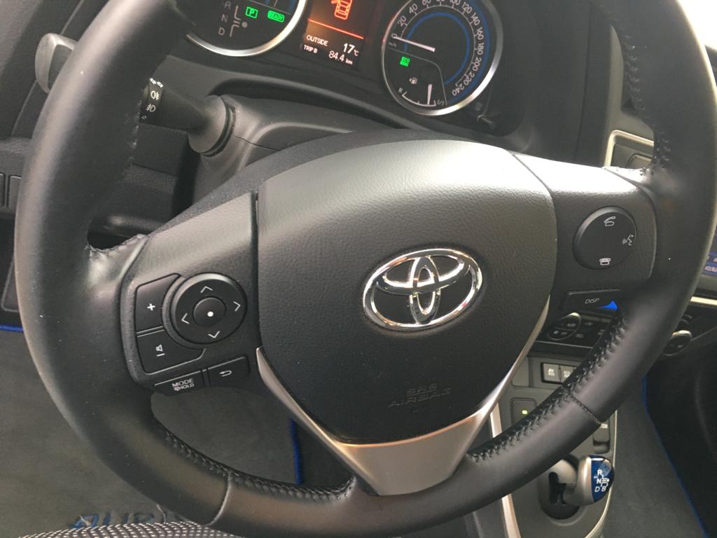 Toyota Auris 1.8 Hybrid Life+