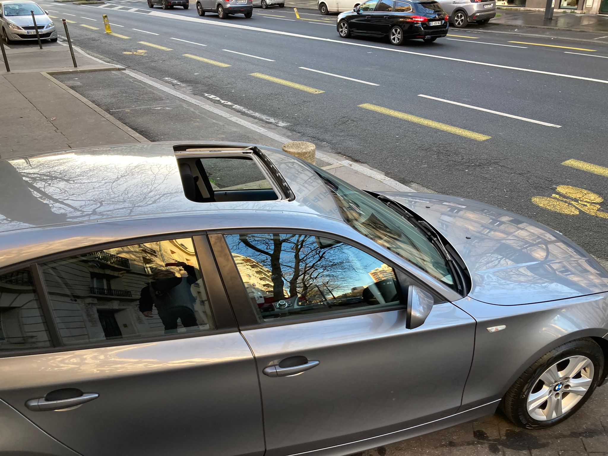 BMW SERIE 1 118I 5portes toit ouvrant GPS
