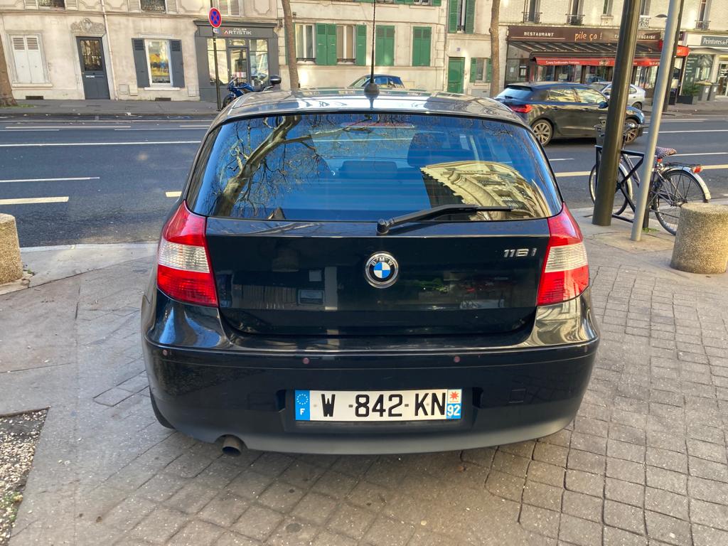 BMW SERIE 1 116i 115 CHEVAUX BMV6 PREMIERE MAIN