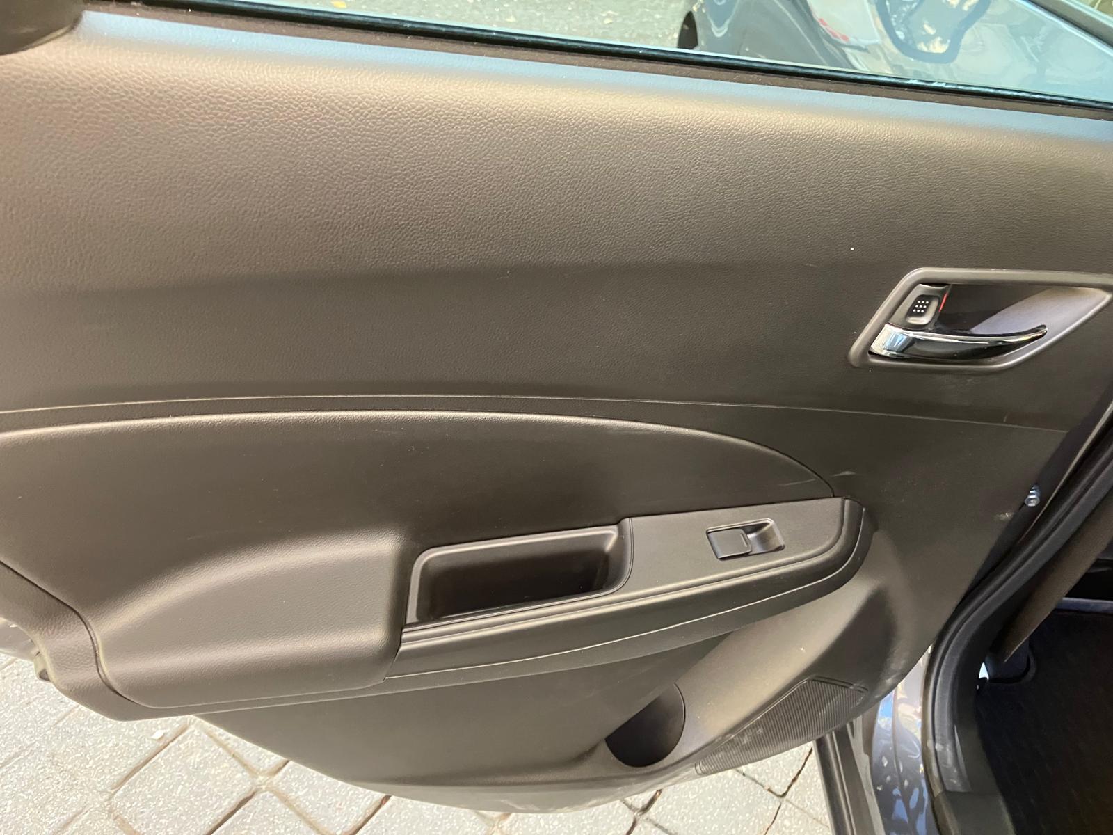 SUZUKI Swift 1.2 Dualjet Hybrid (hybridation légère) 83 CHV