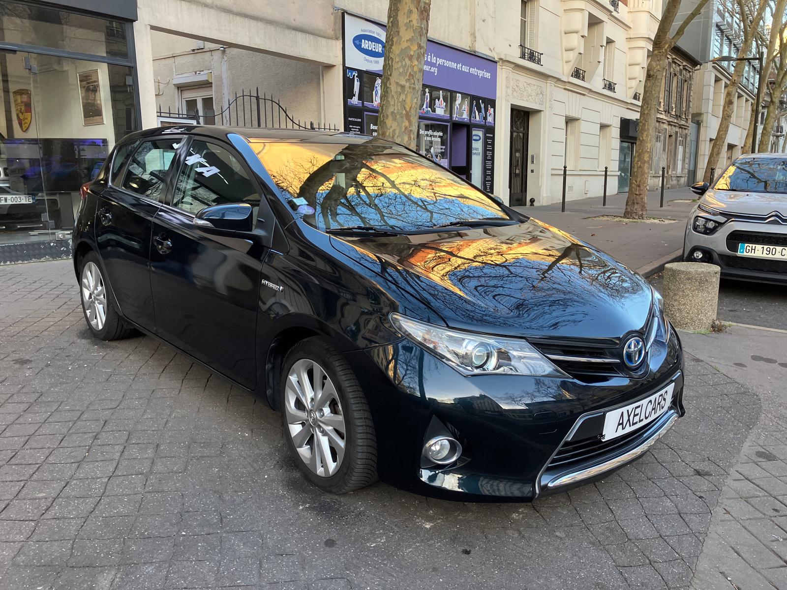 Toyota Auris 1.8 Hybrid Dynamic 136h