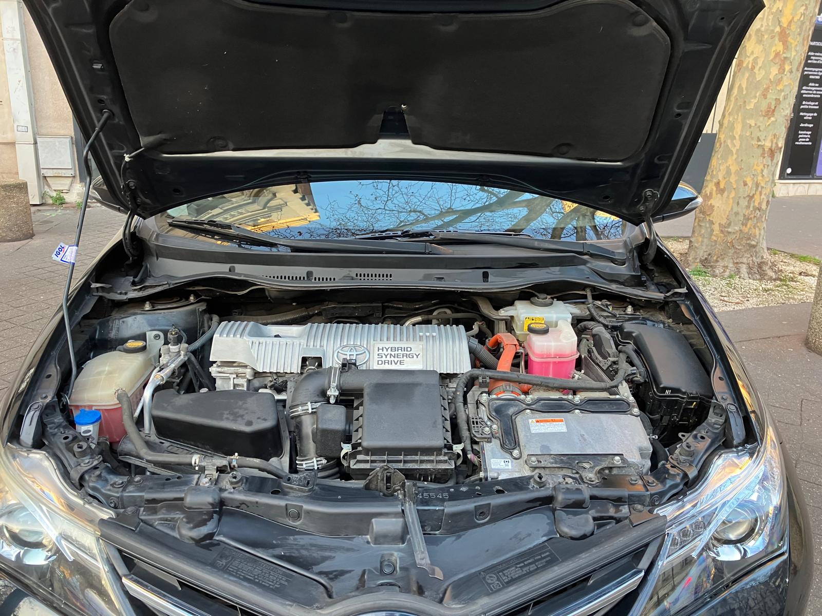 Toyota Auris 1.8 Hybrid Dynamic 136h