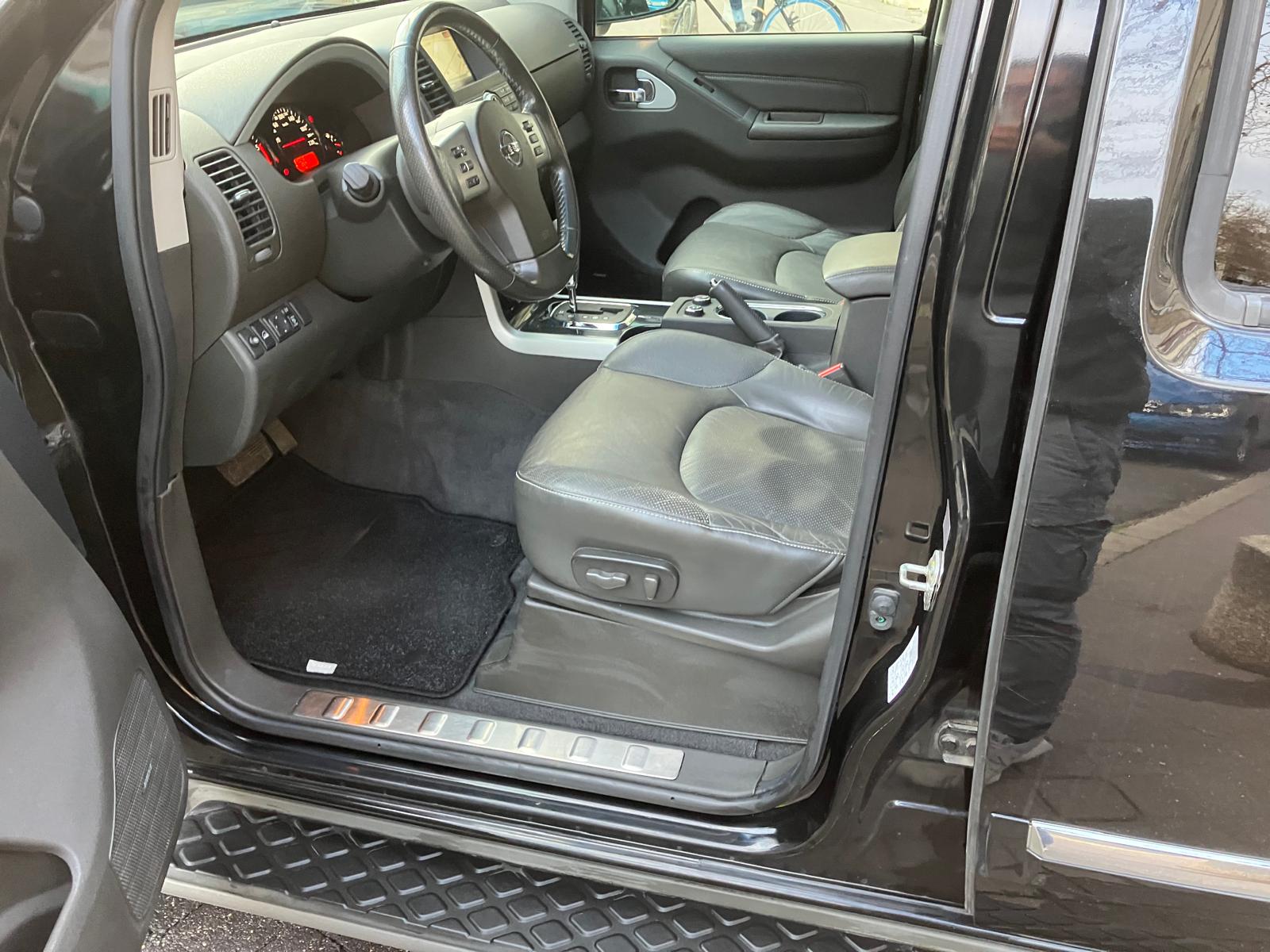 NISSAN PATHFINDER – 3.0 V6 DCI 231 7PL