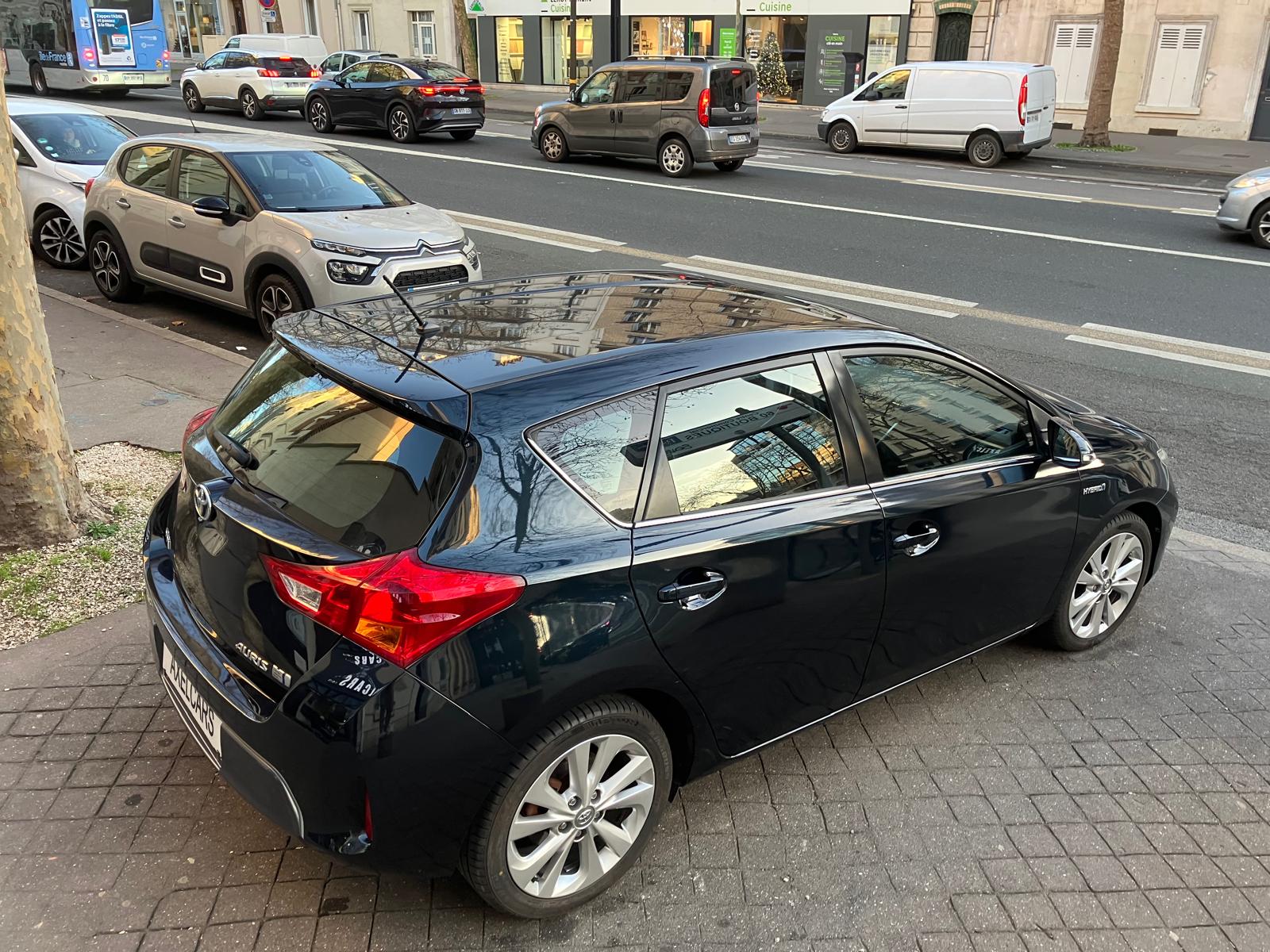 Toyota Auris 1.8 Hybrid Dynamic 136h