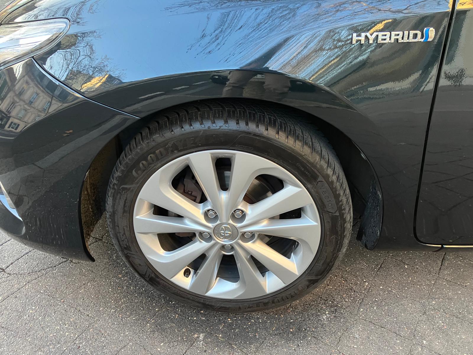 Toyota Auris 1.8 Hybrid Dynamic 136h