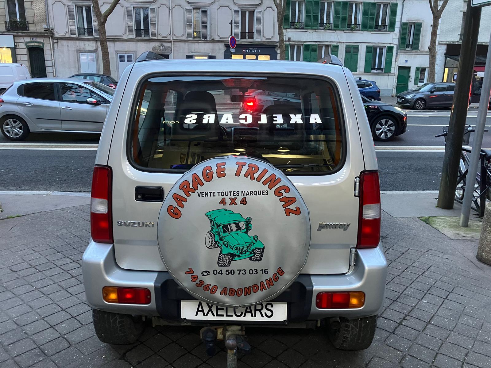 Suzuki Jimny 1.3i JLX 85 Chevaux 4 places 3 portes 4 roues motrices