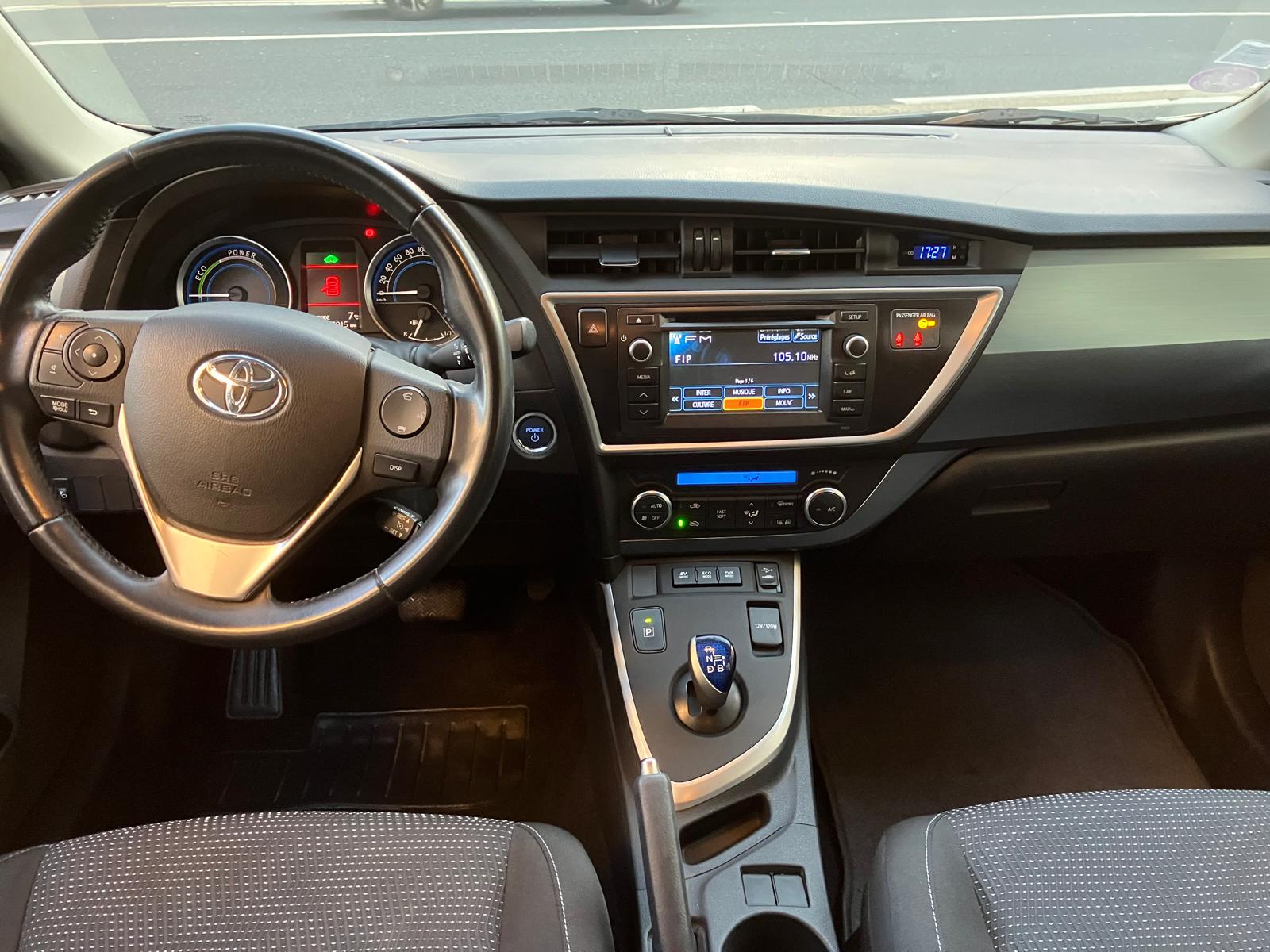 Toyota Auris 1.8 Hybrid Dynamic 136h