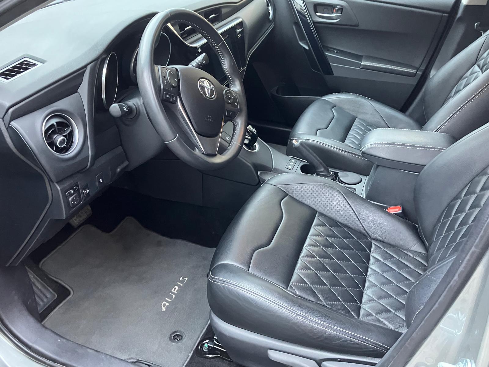 Toyota Auris HSD 136h BVA Executive PREMIERE MAIN