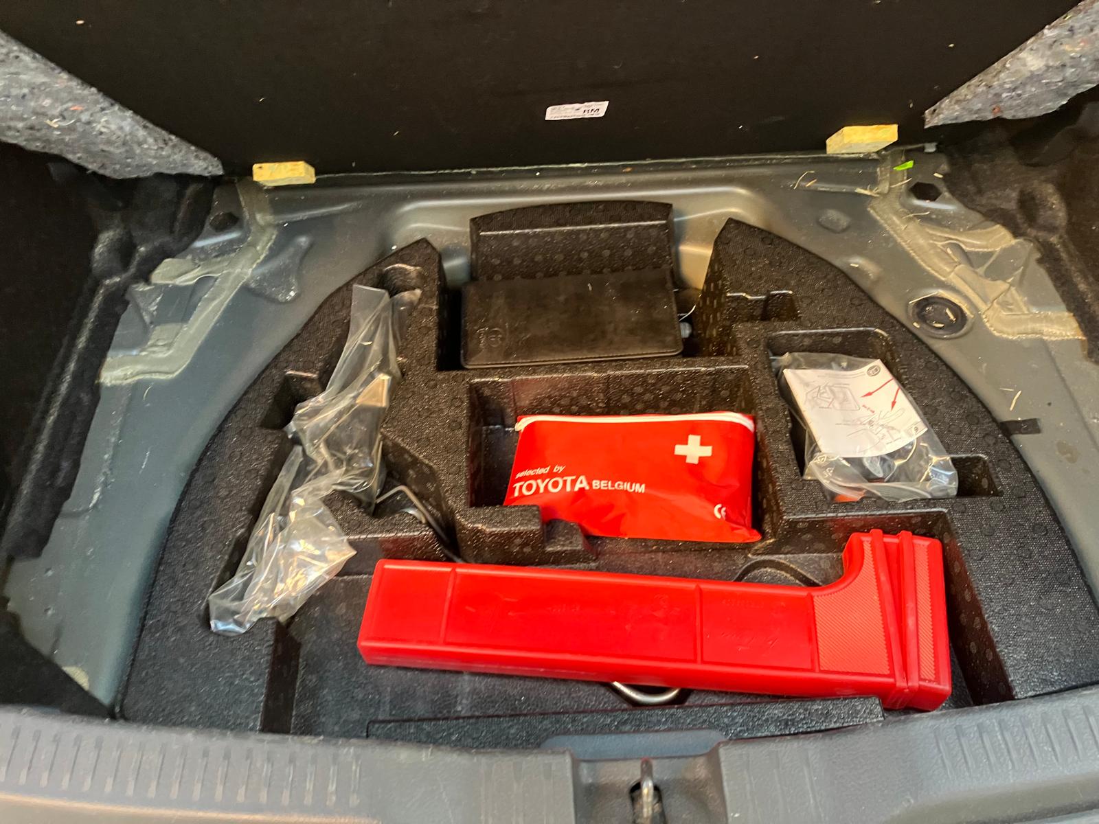 Toyota Auris 1.8 Hybrid Dynamic 136h