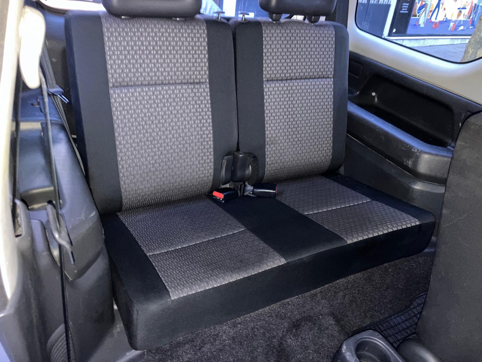 Suzuki Jimny 1.3i JLX 85 Chevaux 4 places 3 portes 4 roues motrices