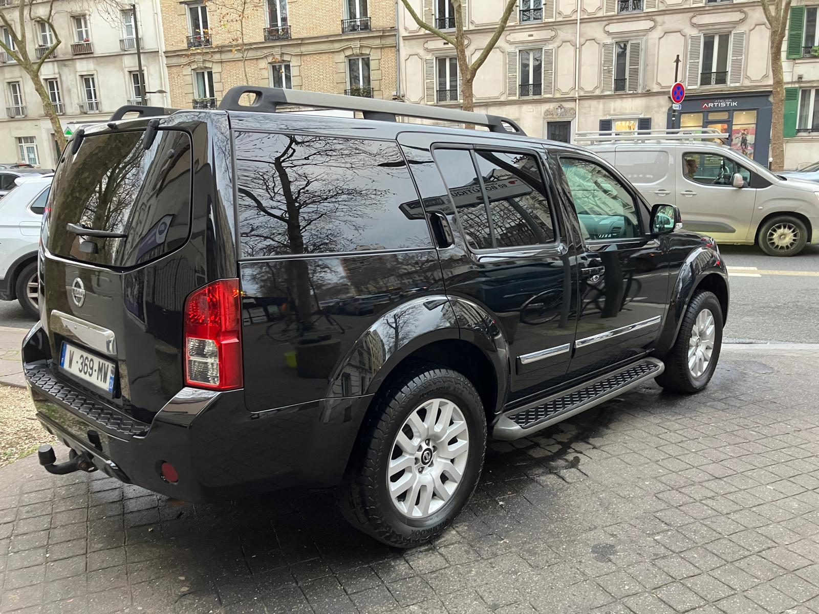 NISSAN PATHFINDER – 3.0 V6 DCI 231 7PL