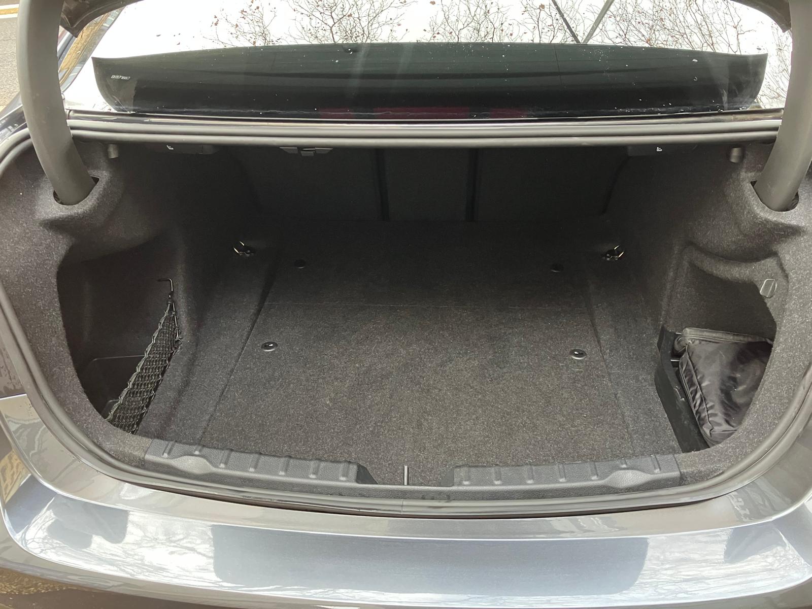 BMW Série 3 320i M Sport 184 CHEVAUX BVA 8 VITESSE PREMIERE MAIN