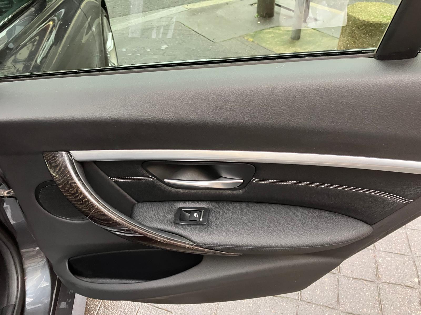 BMW Série 3 320i M Sport 184 CHEVAUX BVA 8 VITESSE PREMIERE MAIN