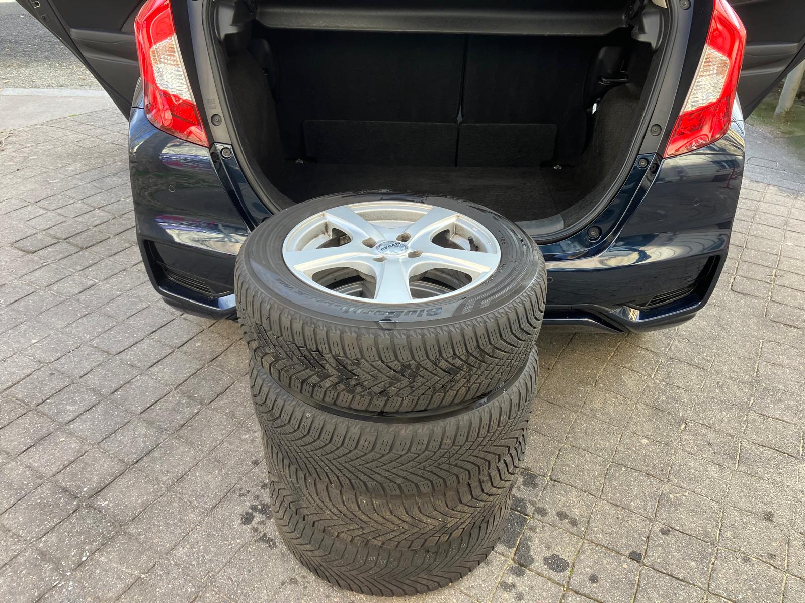 Honda Jazz 1.3 i-VTEC 102ch X-ROAD Executive GPS Clim auto Sièges chauffants