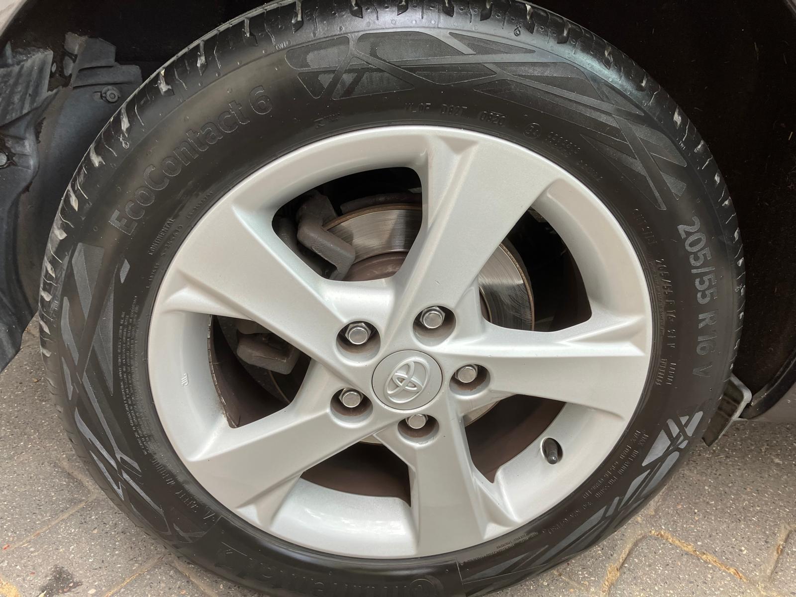 Toyota Auris 132 CHV VVT-i 1.6 Edition