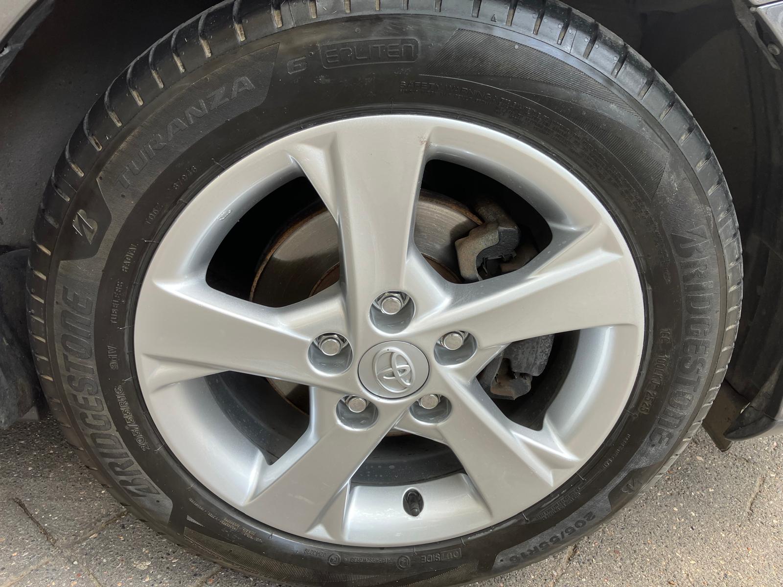 Toyota Auris 132 CHV VVT-i 1.6 Edition