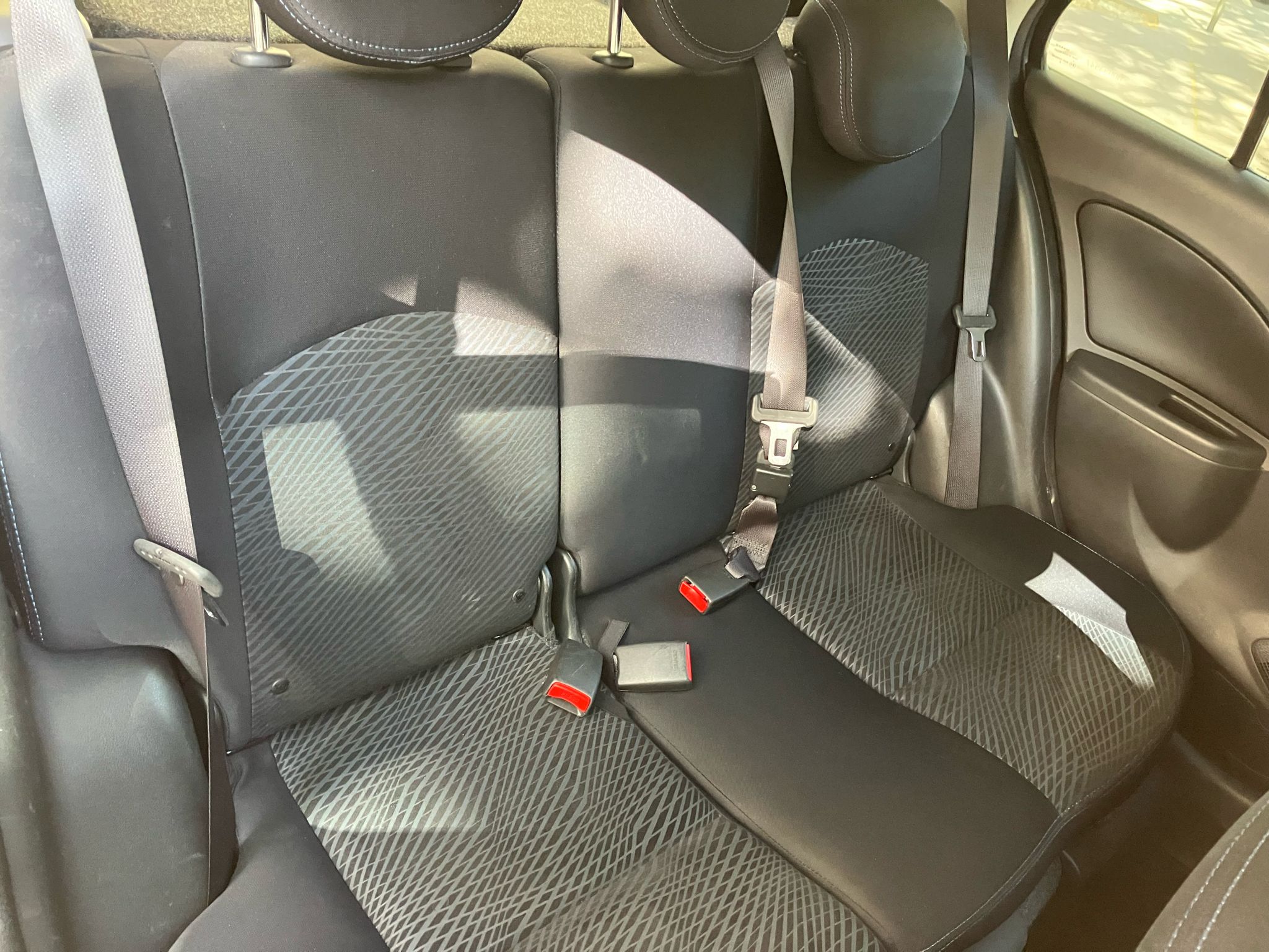 NISSAN MICRA 1.2 80 CHEVAUX N-Tec 5 portes PREMIERE MAIN GPS