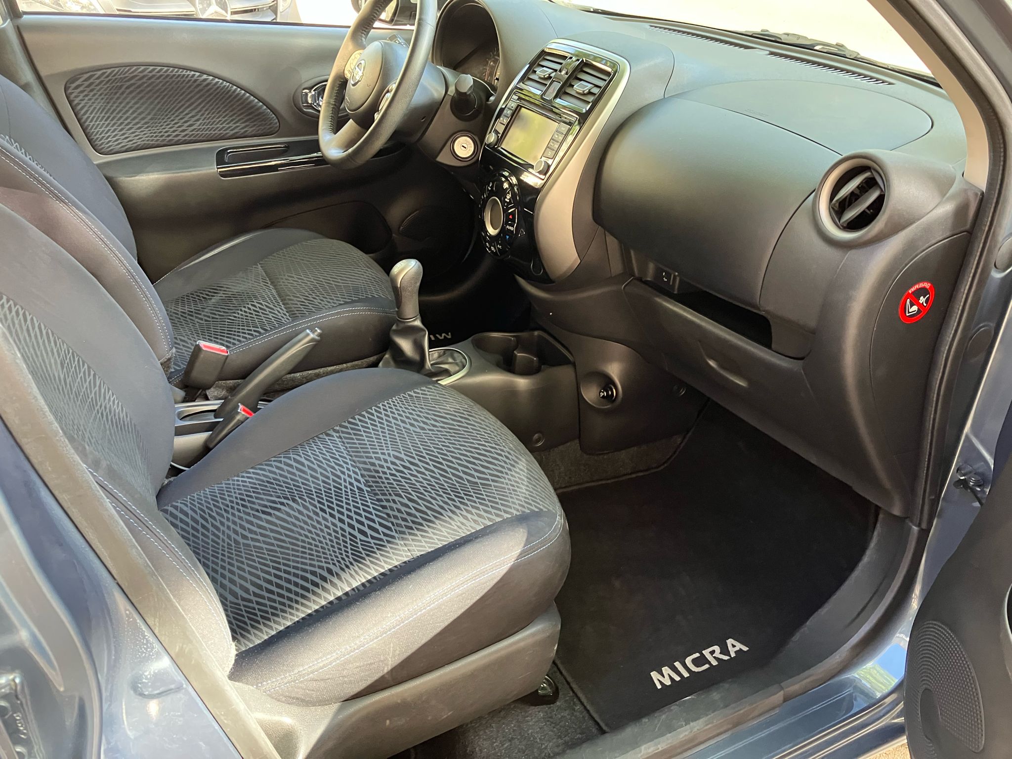 NISSAN MICRA 1.2 80 CHEVAUX N-Tec 5 portes PREMIERE MAIN GPS