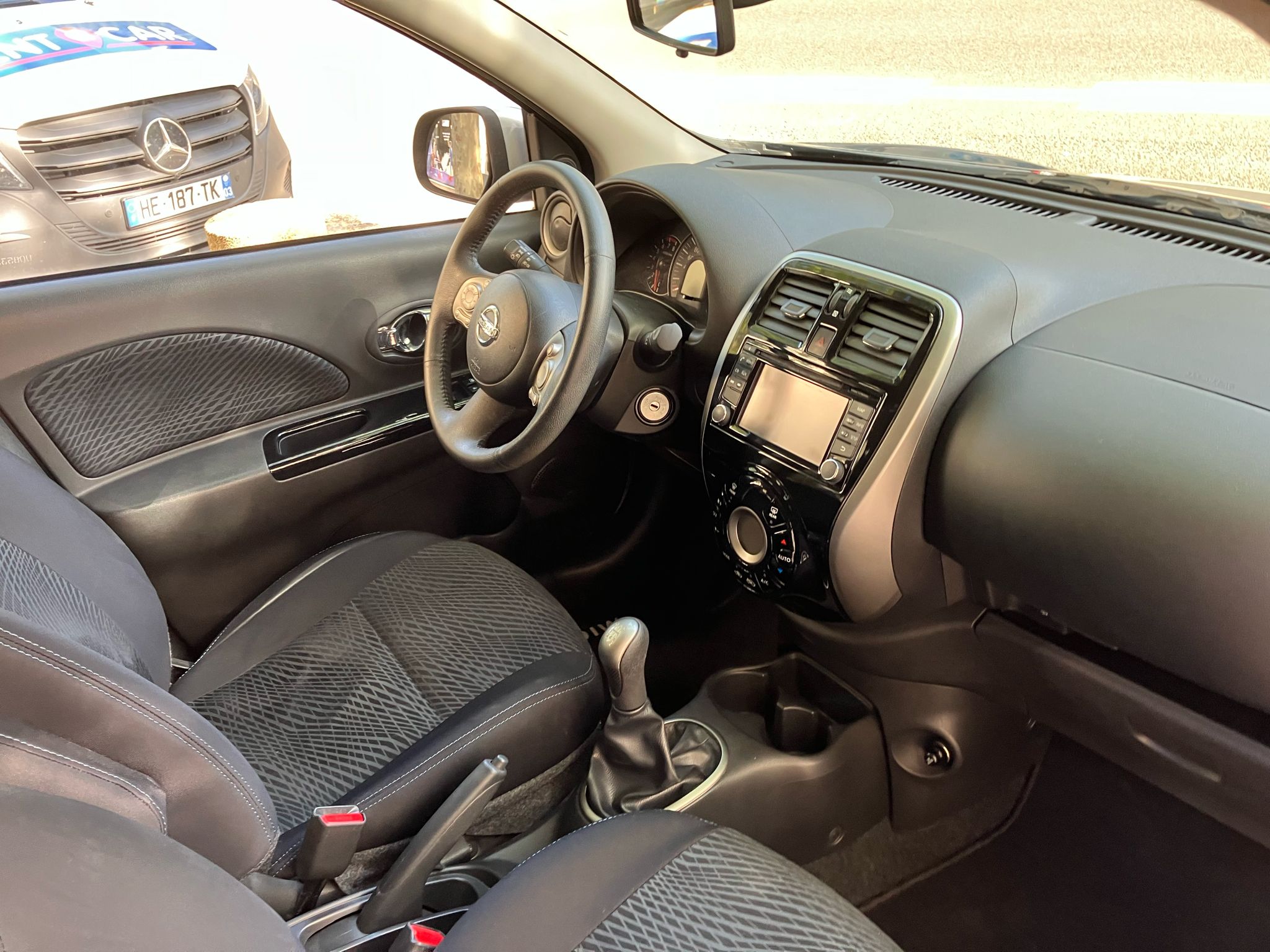 NISSAN MICRA 1.2 80 CHEVAUX N-Tec 5 portes PREMIERE MAIN GPS