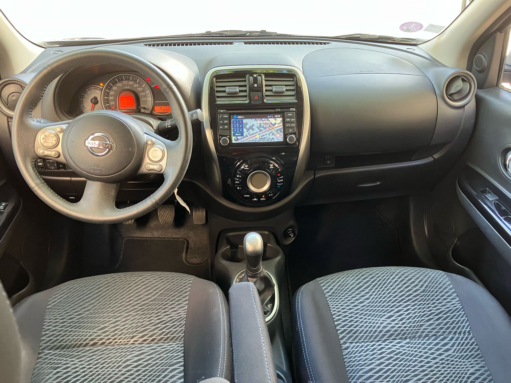 NISSAN MICRA 1.2 80 CHEVAUX N-Tec 5 portes PREMIERE MAIN GPS