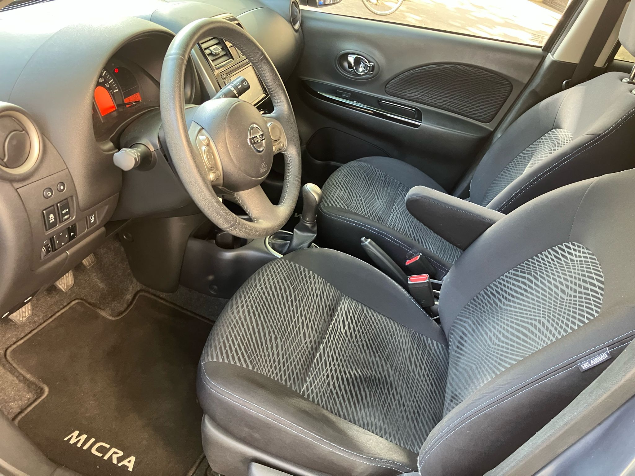 NISSAN MICRA 1.2 80 CHEVAUX N-Tec 5 portes PREMIERE MAIN GPS